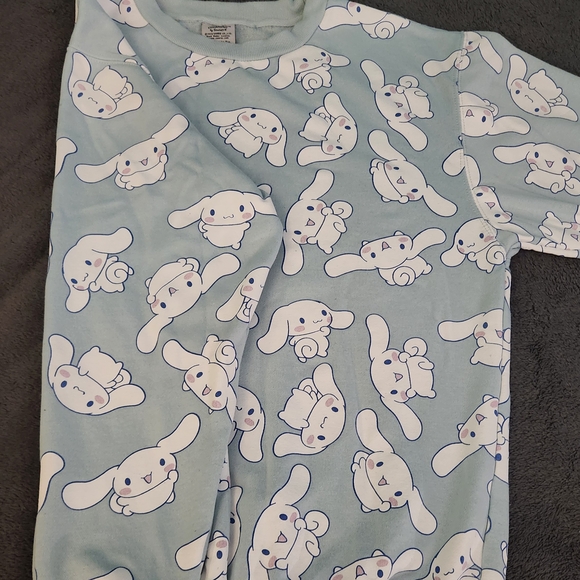 Sanrio Tops - Cinamoroll Sweatshirt
